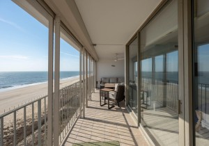 englishtowers-4-balc-and-view-south.jpg