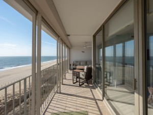 englishtowers-4-balc-and-view-south.jpg