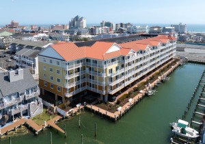 lagunavista209-10-exterior.jpg