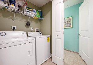 lagunavista209-31-laundry.jpg