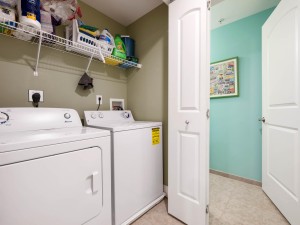 lagunavista209-31-laundry.jpg