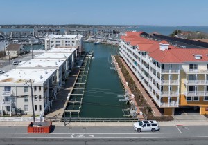 lagunavista209-8-exterior.jpg