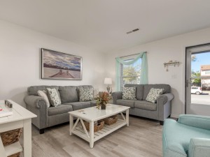 jamestown127b-21-living-area.jpg