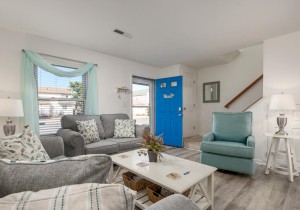 jamestown127b-22-living-area.jpg