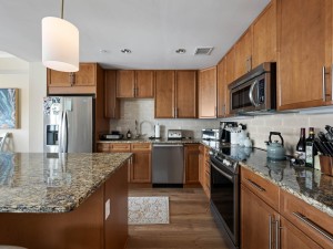 gateway804-10-kitchen.jpg