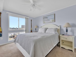 makai616cr-14-primary-bedroom.jpg