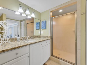 makai616cr-16-primary-bath.jpg