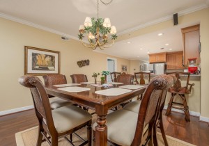 marinerswatch206-22-dining-area.jpg