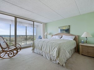 englishtowers1202-15-primary-bedroom.jpg
