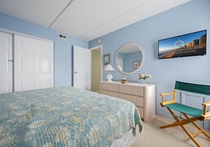 englishtowers1202-21-bedroom-2.jpg