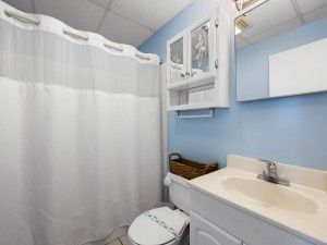oceanmanor2n-25-bath.jpg