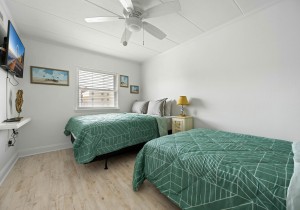 seawinds111-20-bed-2.jpg