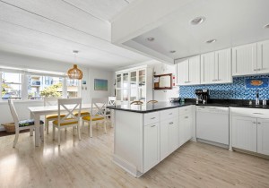 seawinds111-8-kitchen-dining.jpg