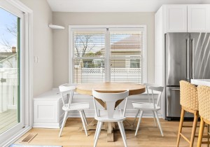 09-d51a8598-dining.jpg