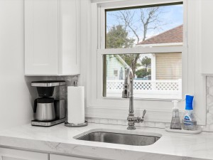 10-d51a8595-kitchen.jpg