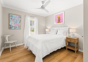 21-d51a9021jpg-bedroom.jpg