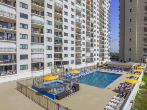 plaza-pool-0011.jpg