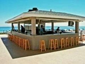 plaza-tiki-mls.jpg