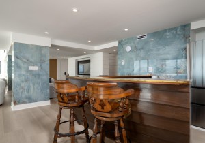 fountainhead1701-27-bar.jpg