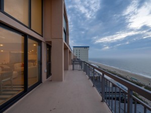 fountainhead1701-31-view-north.jpg