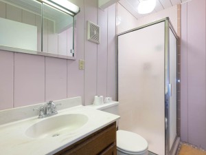 oceanvillage5-26-bathroom.jpg