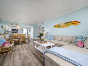mooring402-13-open-floor-plan.jpg