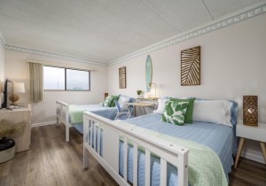 mooring402-20-bedroom-2.jpg