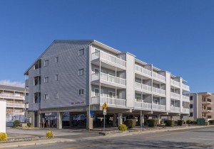 tiffaniebythesea230b-16a-buildingexterior.jpg