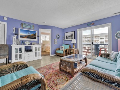 tiffbysea230bv2-4-living-area.jpg