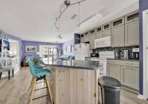 tiffbysea230bv2-5-kitchen.jpg