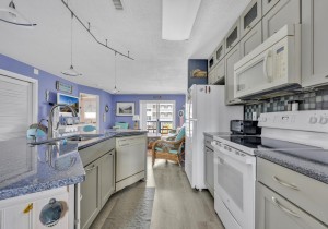 tiffbysea230bv2-6-kitchen.jpg