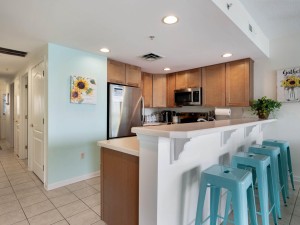 captivabay104-12-kitchen.jpg