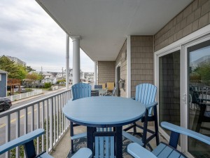 captivabay104-4-view.jpg