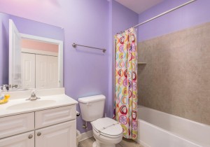stkitts103-5bath4.jpg