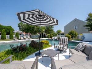 teal1501-10-lounging-area.jpg