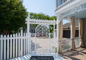 teal1501-20-gate.jpg