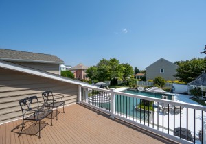 teal1501-21-upper-balcony.jpg