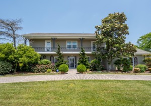 teal1501-24-exterior-front.jpg