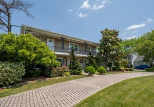 teal1501-25-exterior-front.jpg