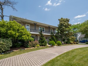 teal1501-25-exterior-front.jpg