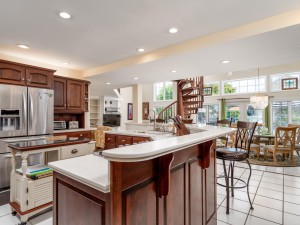 teal1501-36-kitchen.jpg