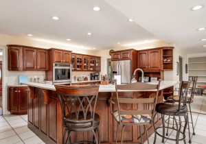 teal1501-38-kitchen.jpg