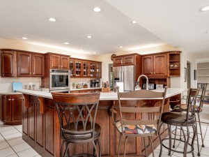 teal1501-38-kitchen.jpg