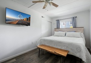assateaguehouse107-15-bedroom-1.jpg