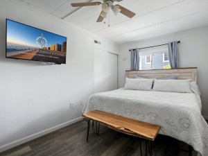 assateaguehouse107-15-bedroom-1.jpg