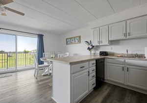 assateaguehouse107-6-kitchen.jpg