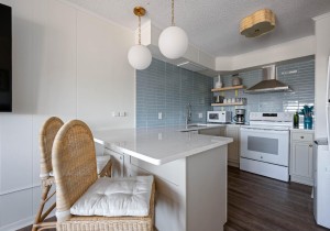 oceanpoint303-14-kitchen.jpg