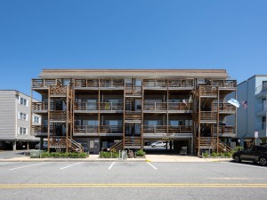 oceanpoint303-2-ext.jpg