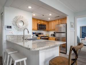 triotons101a-13-kitchen.jpg
