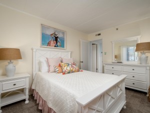 triotons101a-19-bedroom-3.jpg